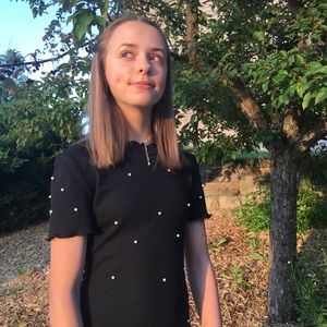 Meet your Posher, Stella